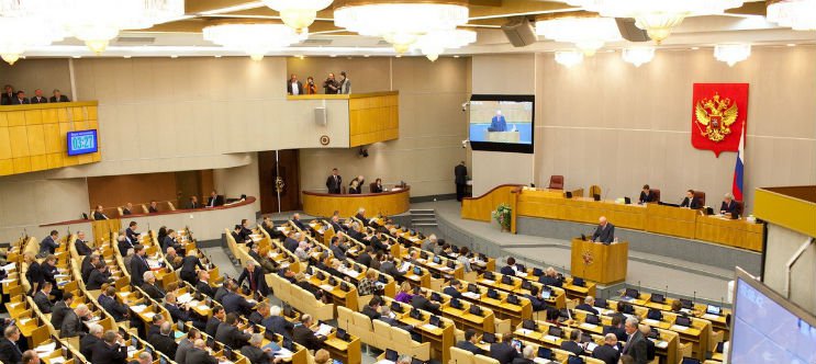 Госдума рассматривает законопроект о штрафах для российских платежных систем за перевод денег на Украину